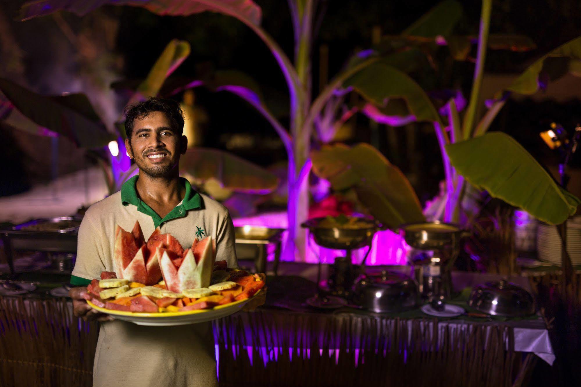 Tropical Village Fehendhoo Exterior foto